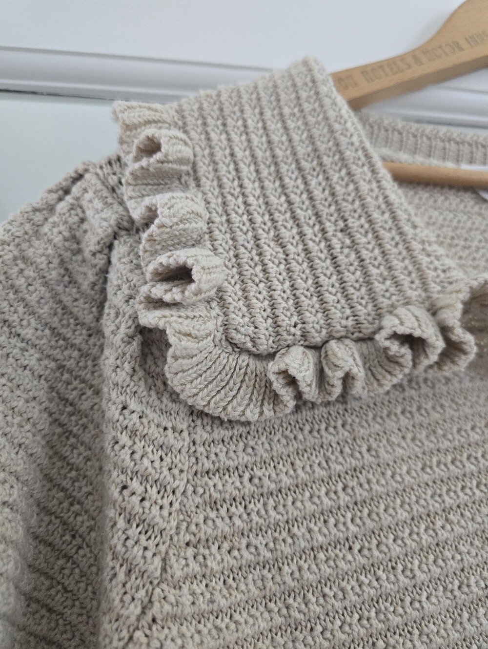 ANTHROPOLOGIE Self Contrast Ansley Ruffle Collar Knit Cardigan Neutral S NWOT - Picture 8 of 11